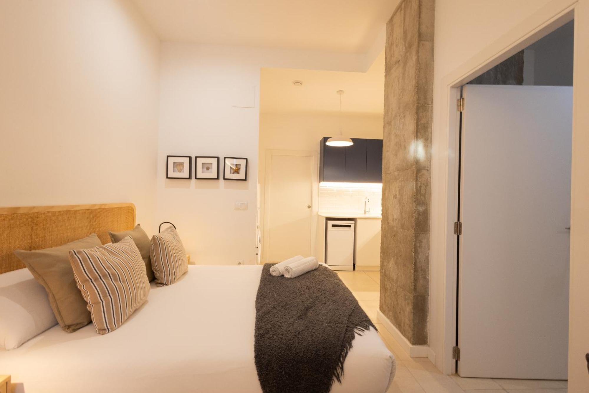 Florit Flats - The Pitiusas Rooms Valencia Exterior foto