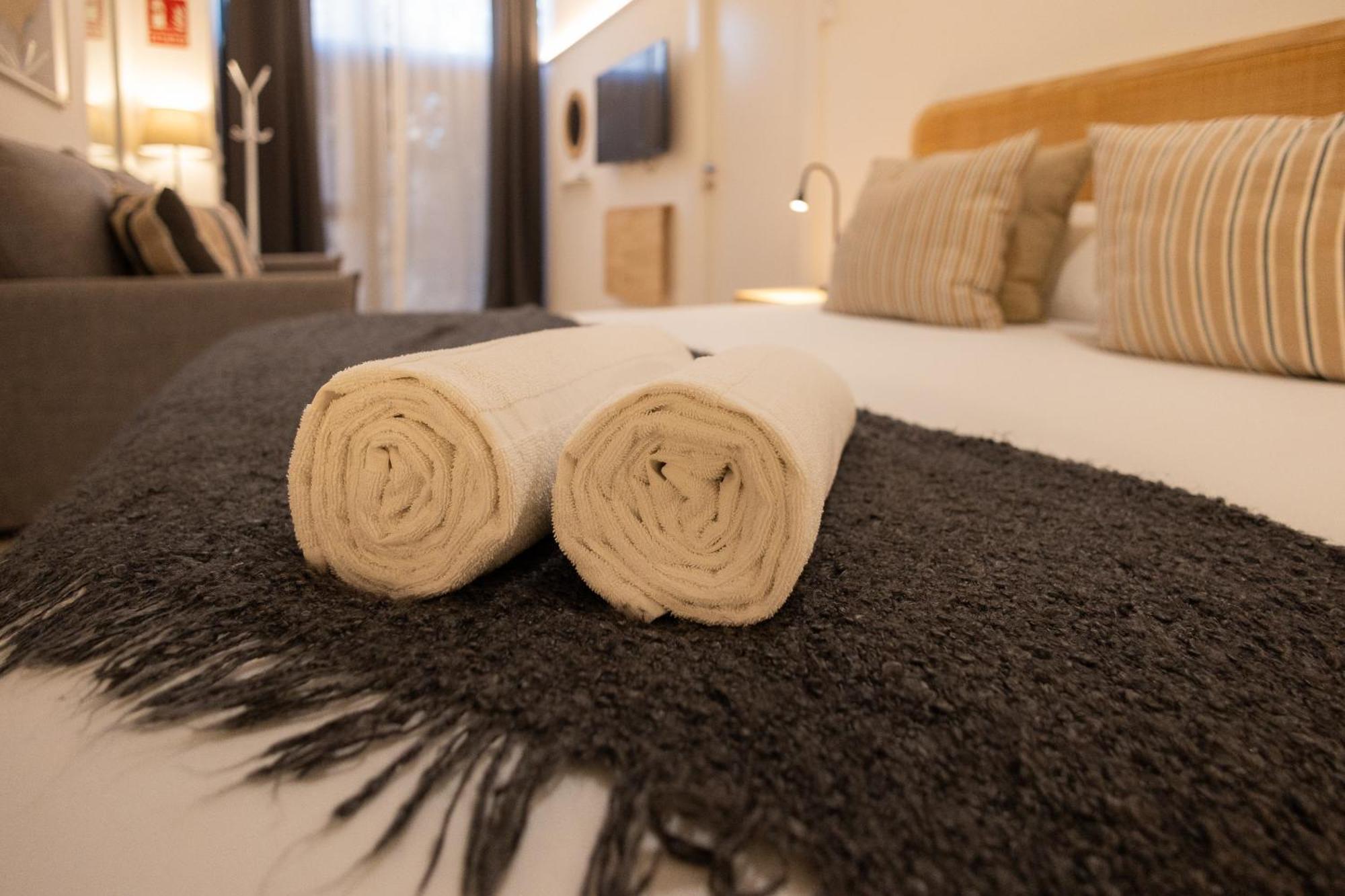 Florit Flats - The Pitiusas Rooms Valencia Exterior foto